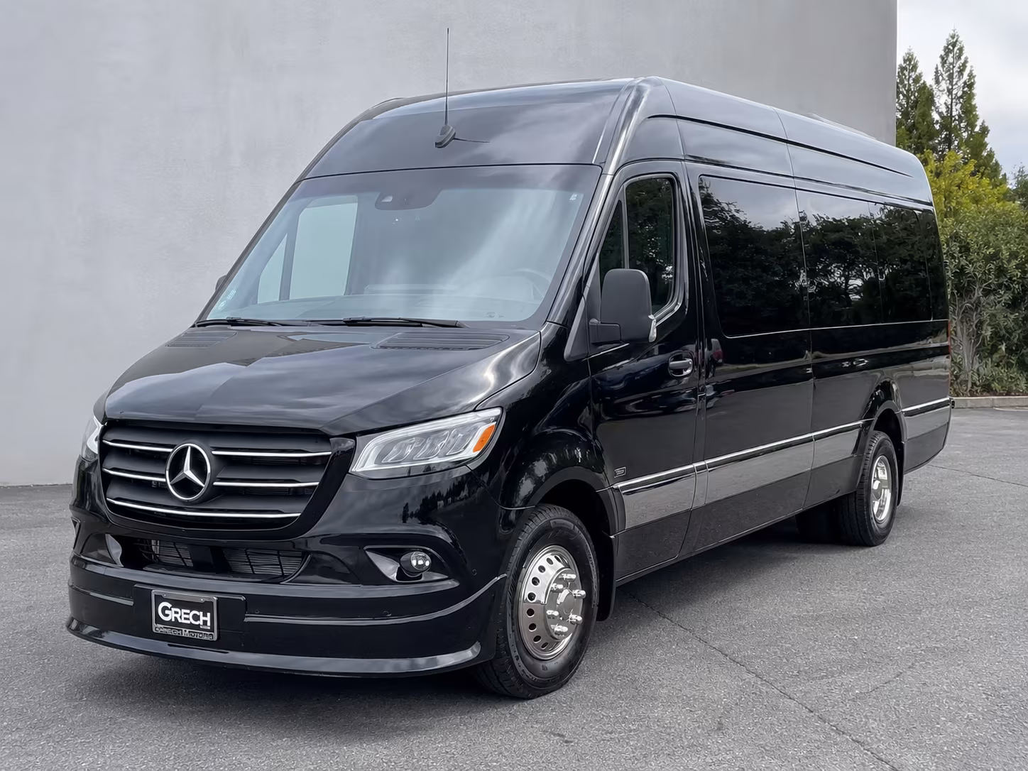Carrollton Airport Shuttle & Transportation party bus exterior