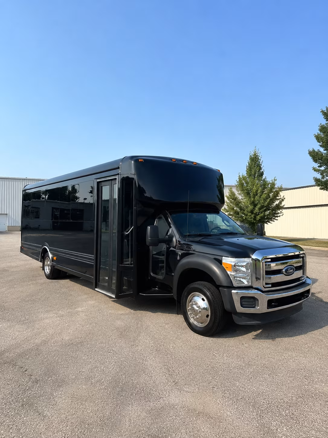 Carrollton Winery Tour & Pub Crawl Transportation party bus exterior