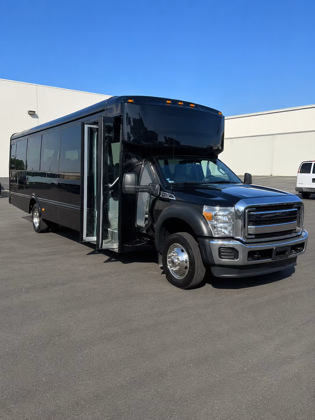 Flower Mound Birthday, Sweet 16, & Quinceañera Party Bus Rentals