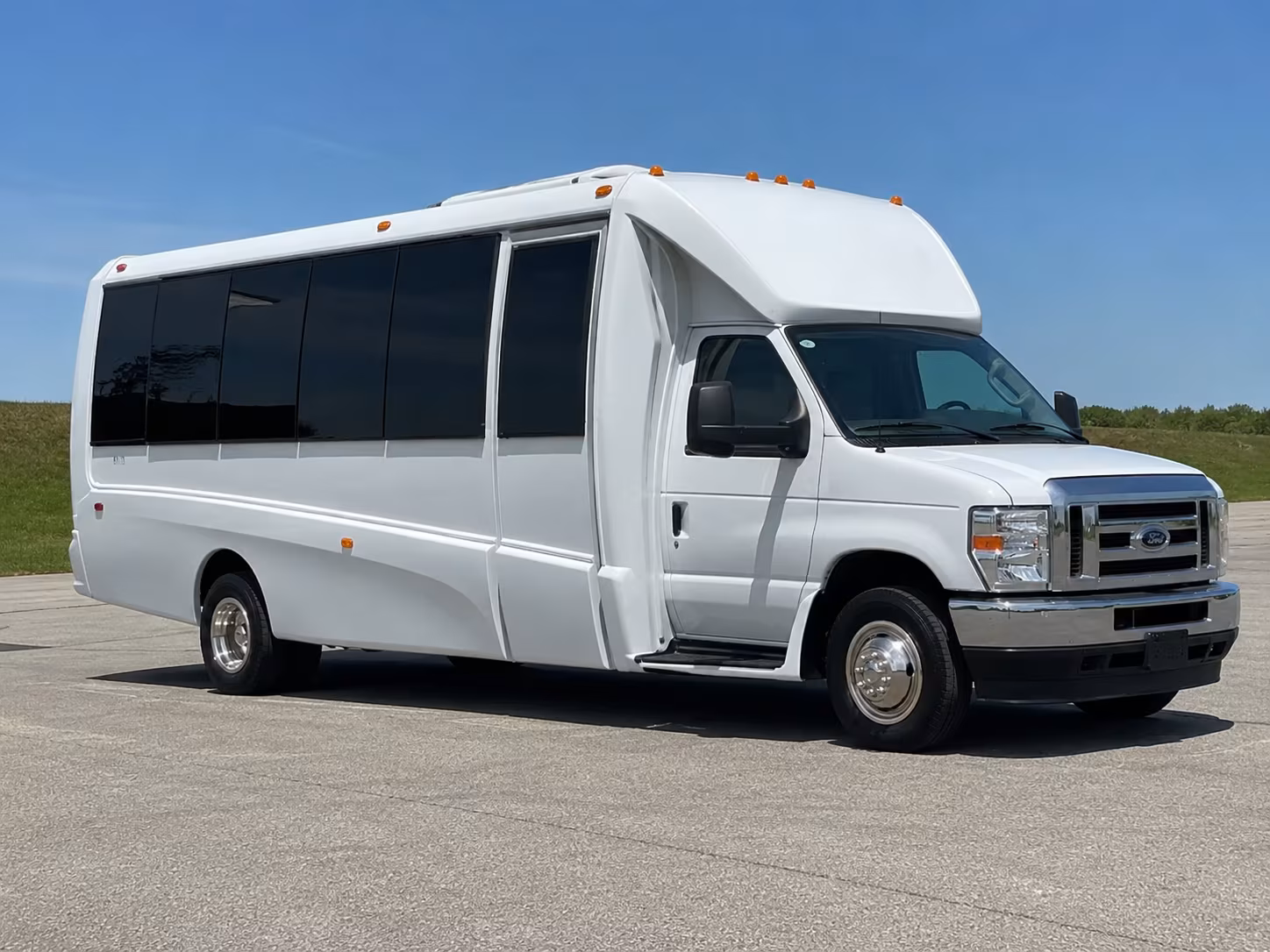 Grapevine Birthday, Sweet 16, & Quinceañera Party Bus Rentals